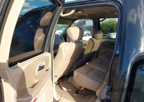 2002 Ford F-150 Lariat/Xlt from USA, damaged, VIN 1FTRW076X2KB49328